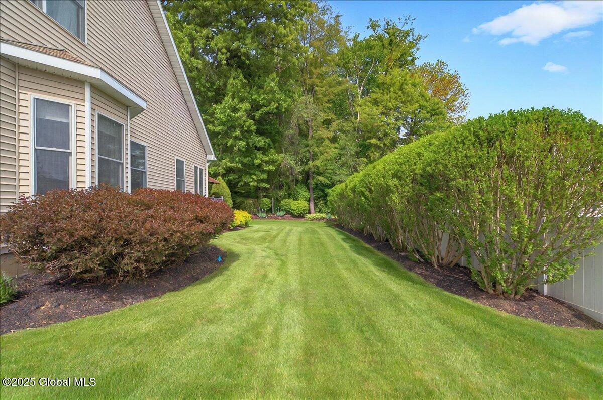 7 Brighton Drive, Clifton Park, New York image 5