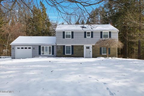 Photo of 7 Fairway Lane, Rexford, NY 12148 (MLS # 202611077)