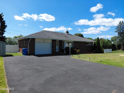 Photo of 192 Shaker Park Drive, Albany, NY 12211 (MLS # 202625990)
