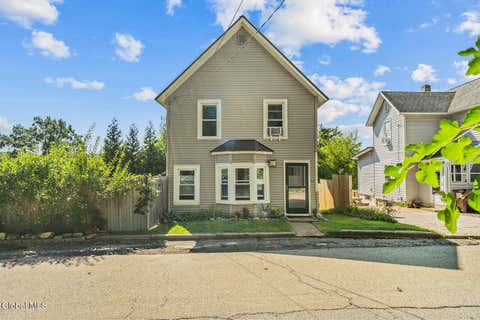 Photo of 22 Covell Avenue, Saratoga Springs, NY 12866 (MLS # 202624618)