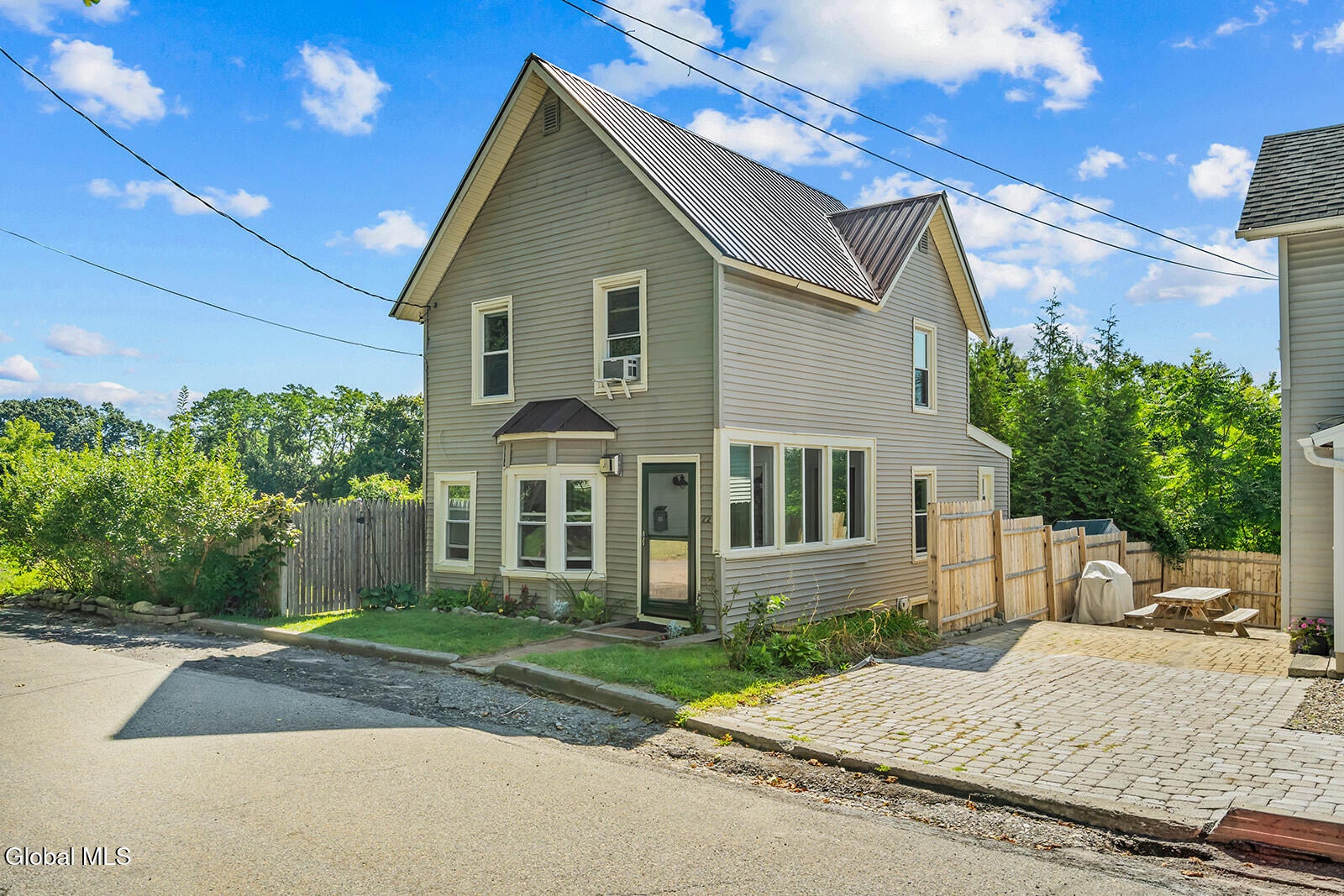 22 Covell Avenue