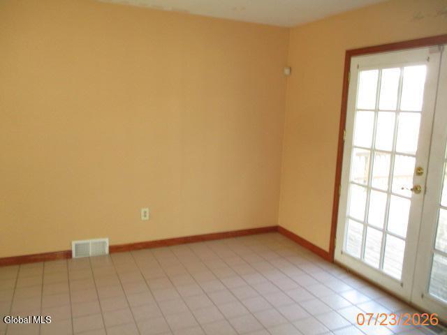 9 Robin Drive