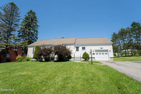 Homes For Sale - 10 Highland Road<br/> Amsterdam, NY 12010