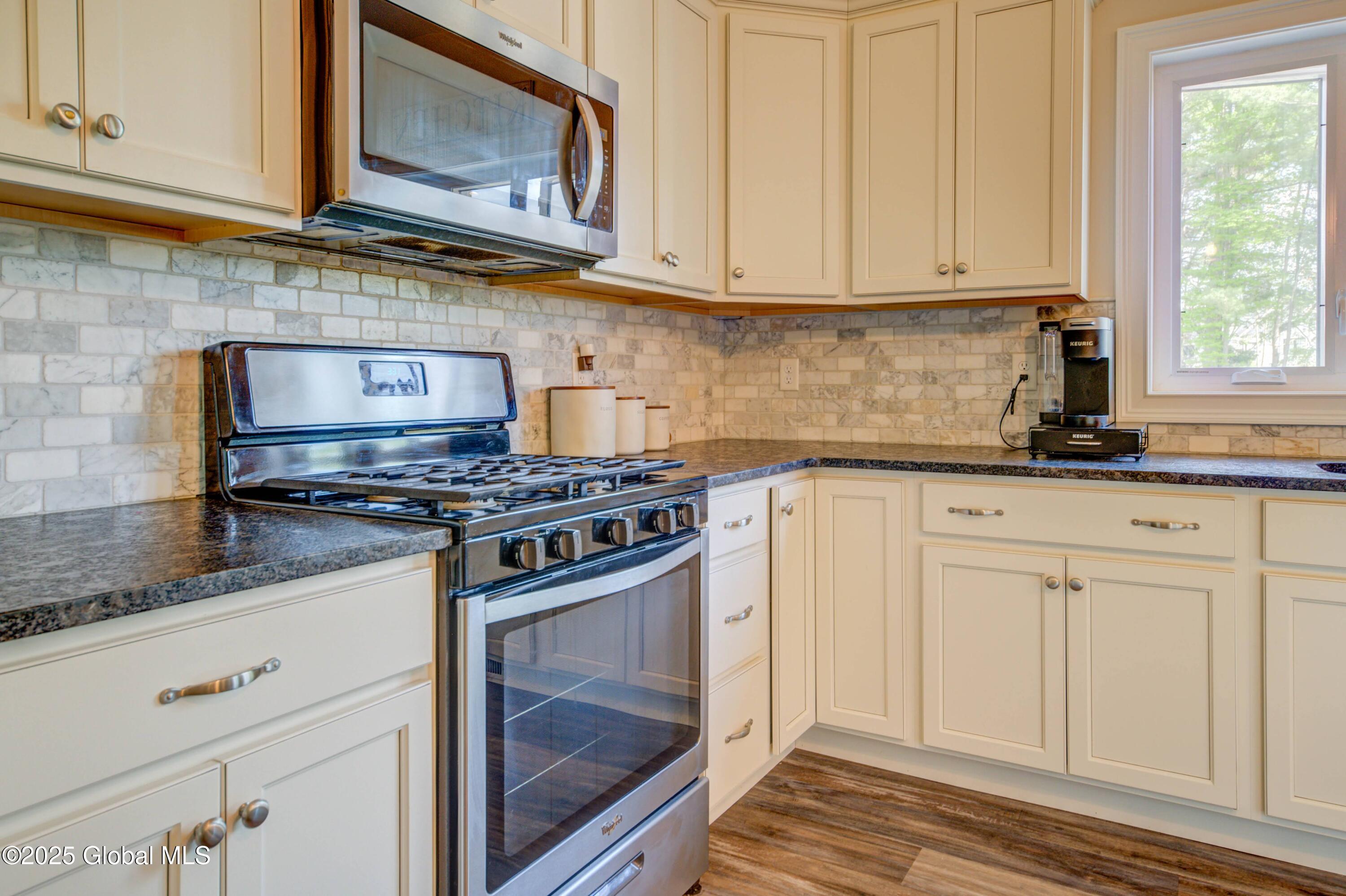 6760 Fuller Station Road, Schenectady, New York image 30
