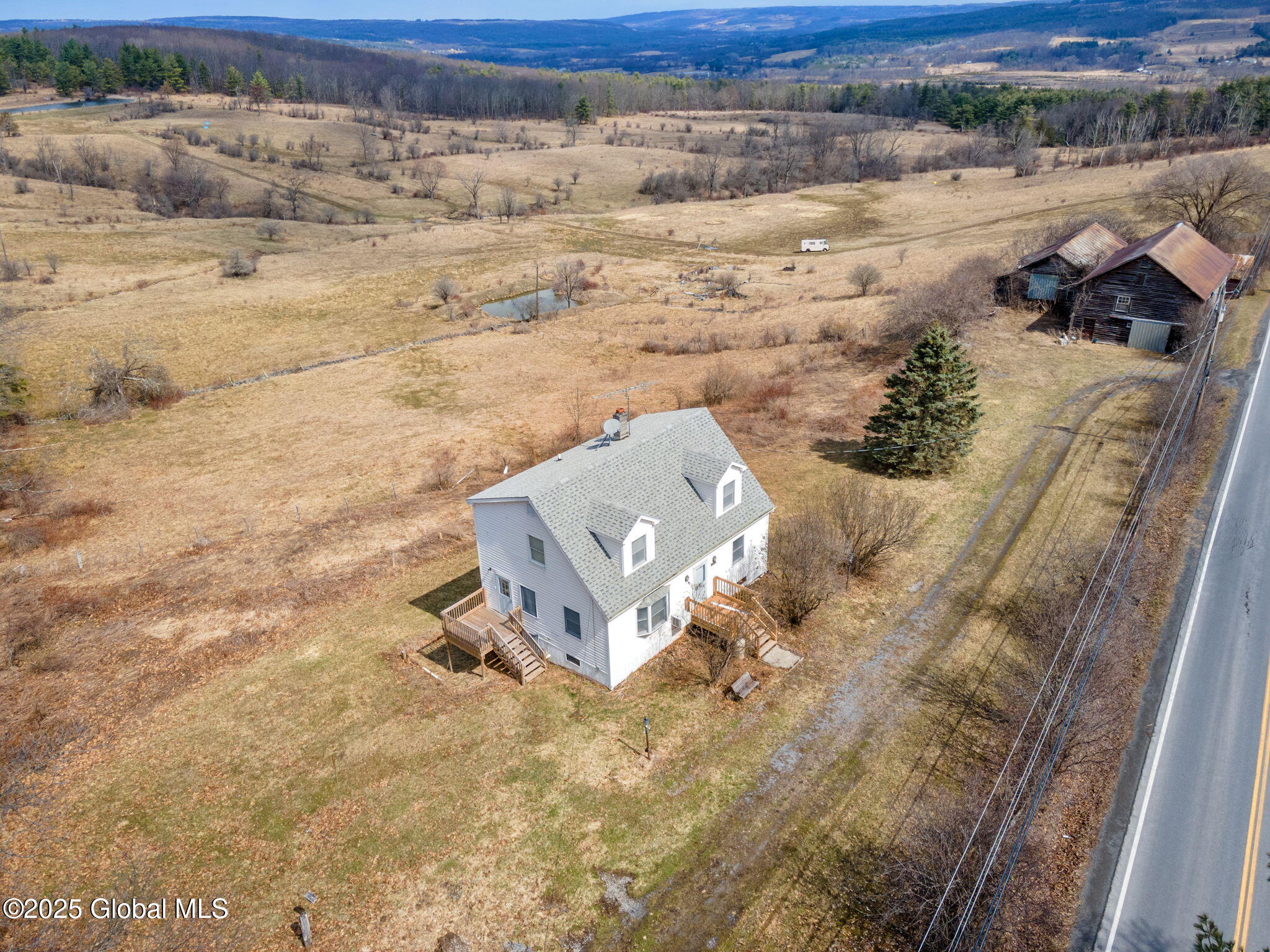 1507 Grovenors Corners Road, Central Bridge, New York image 1