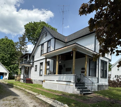 Apartment For Rent - 89 2nd Avenue #1<br/> Fulton County, Gloversville, NY 12078