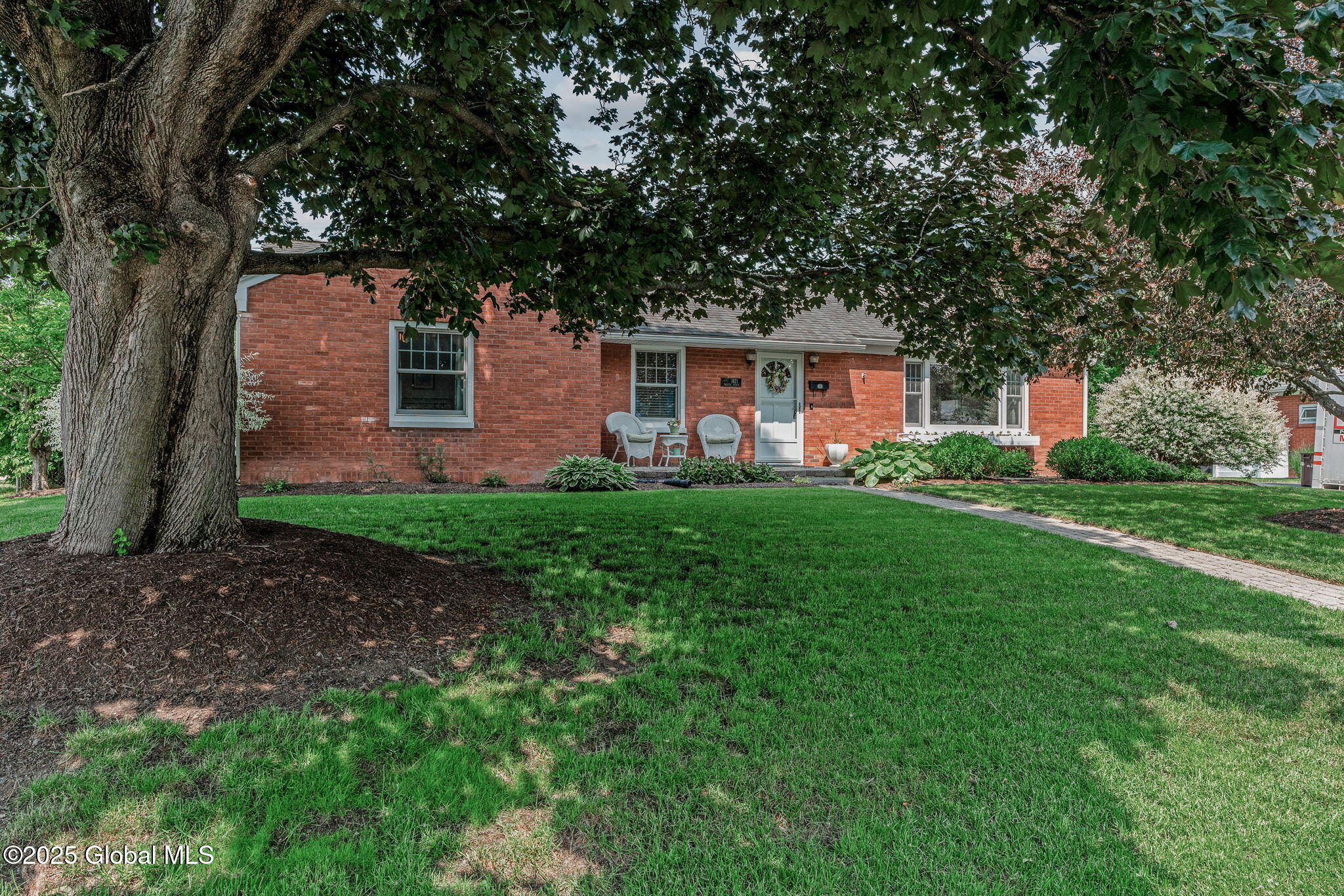 1621 12th Avenue, Watervliet, New York image 37