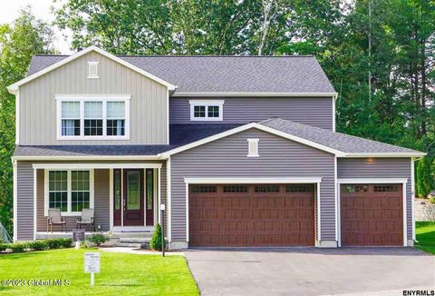 Photo of 33 Wetherby Court, Cohoes, NY 12047 (MLS # 202531087)