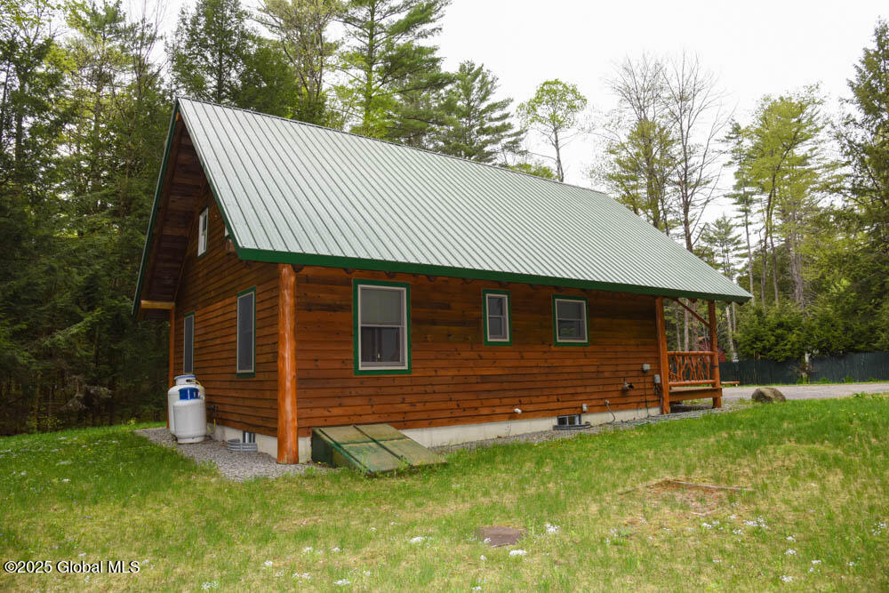 13 Dewey Road, Pottersville, New York image 10