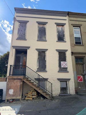 8 ALEXANDER ST, ALBANY, NY 12202 - Image dc4e4d3b57888217cbd382d98bab0c36/2373863921