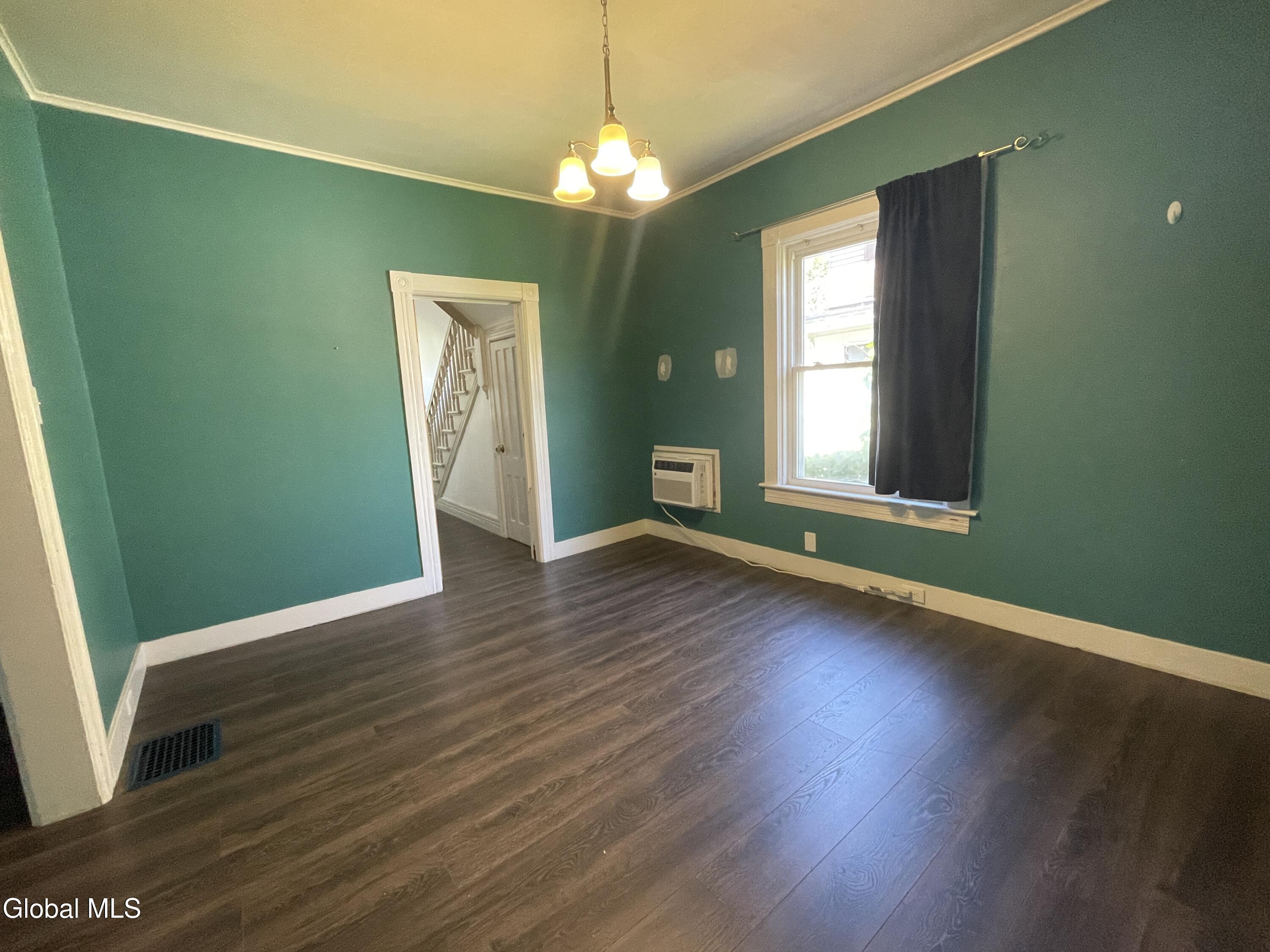 9 Kenworthy Avenue