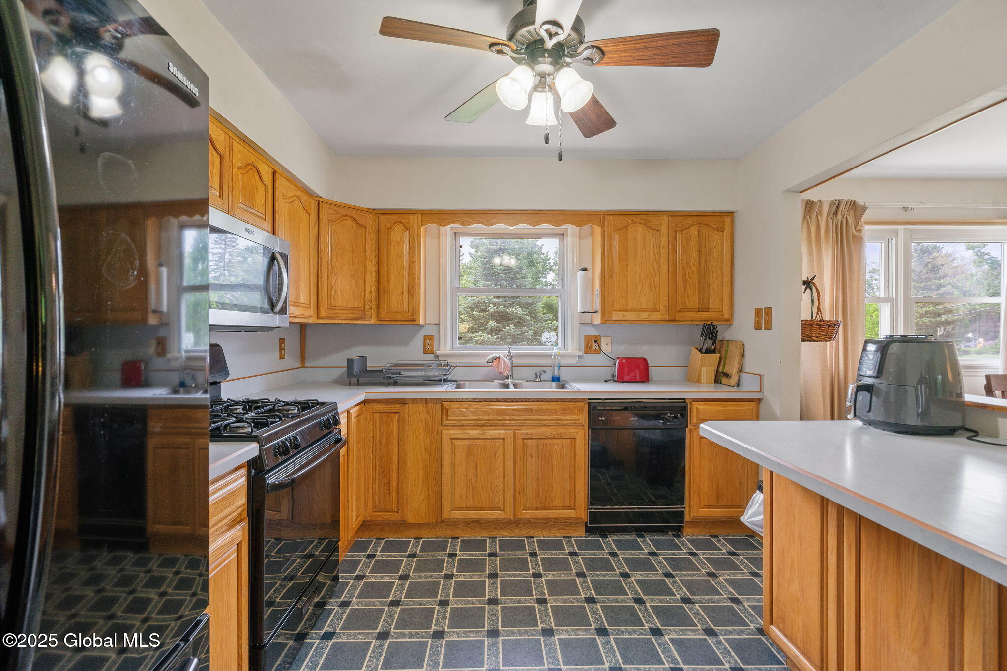 5 Fairlawn Drive, Selkirk, New York image 11