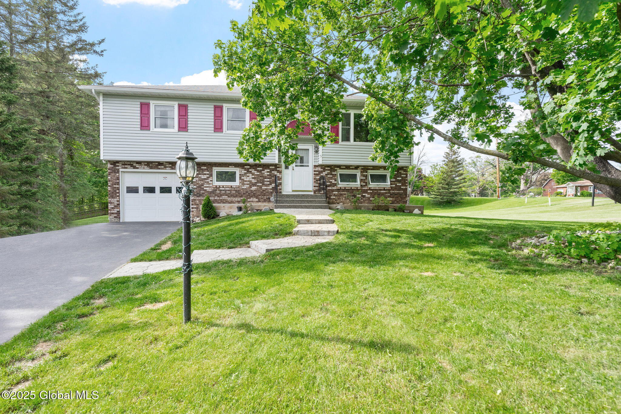 5 Fairlawn Drive, Selkirk, New York image 2