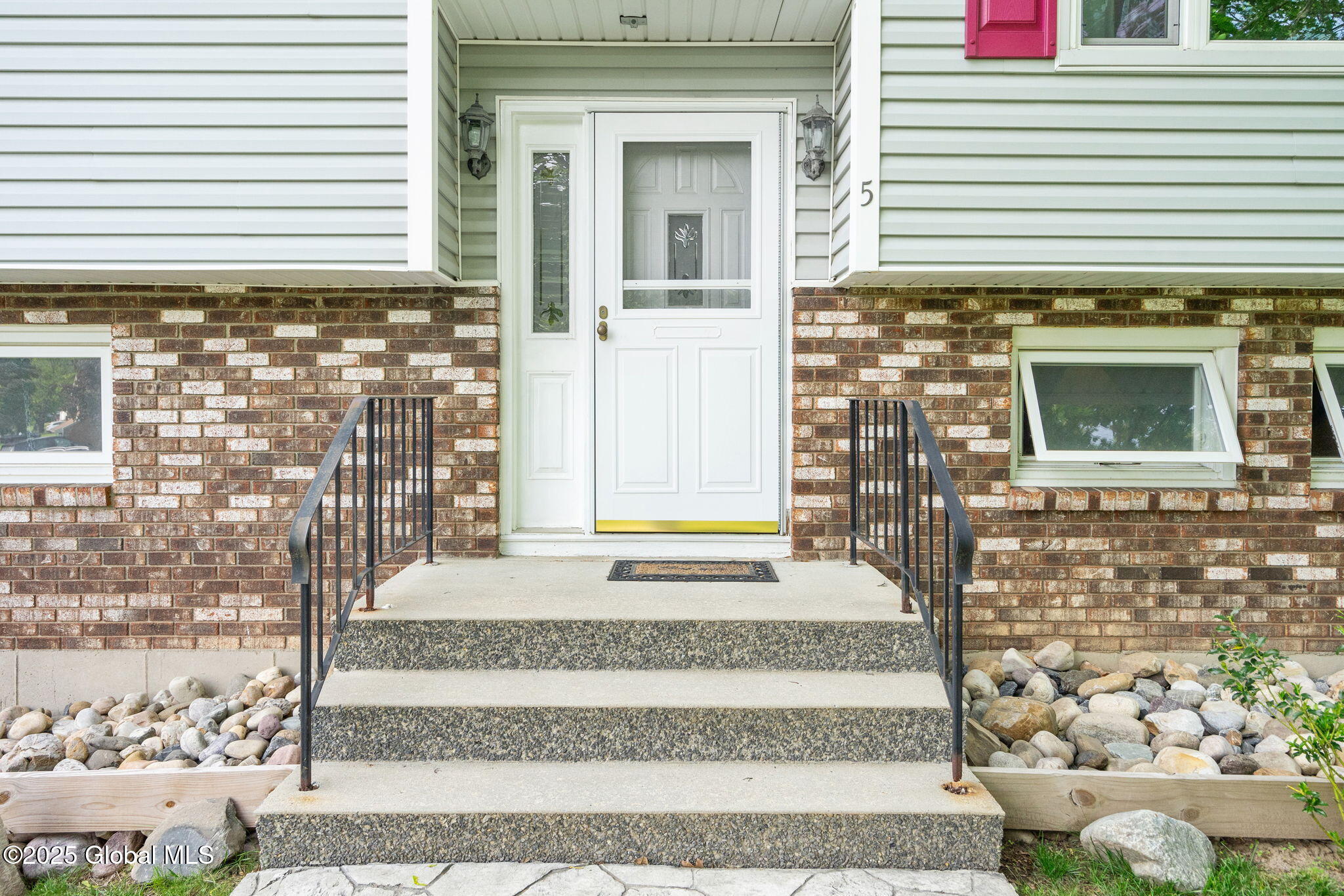 5 Fairlawn Drive, Selkirk, New York image 4
