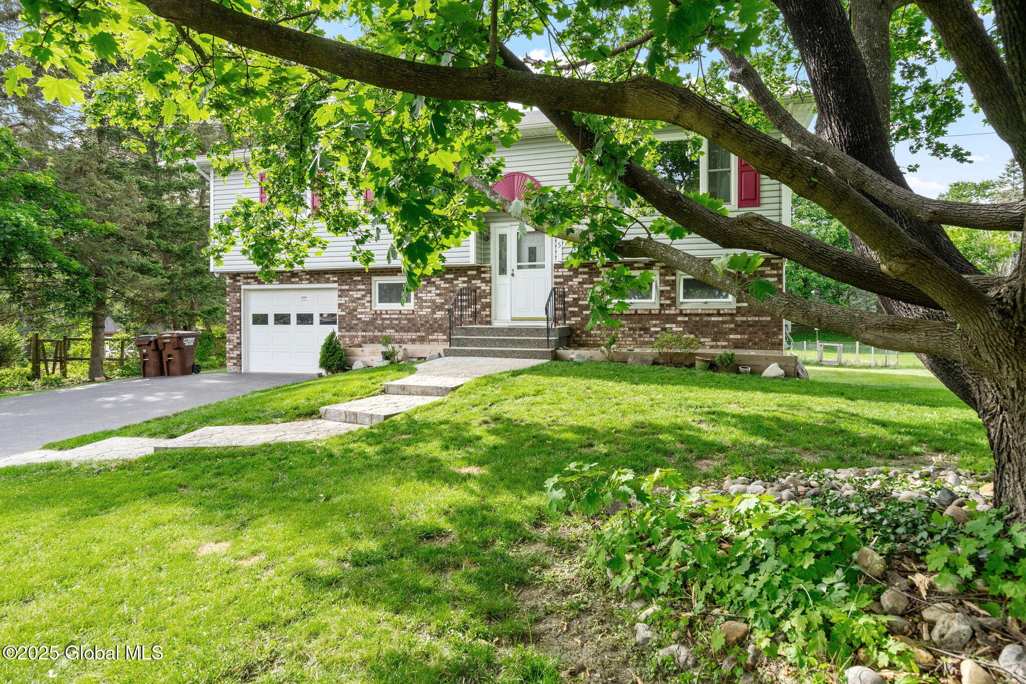 5 Fairlawn Drive, Selkirk, New York image 3