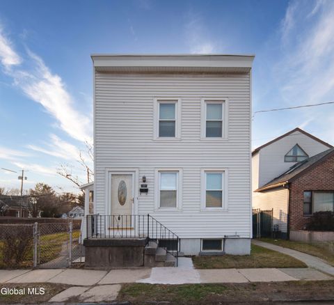 Homes For Sale - 1601 8th Avenue<br/> Albany County, Watervliet, NY 12189