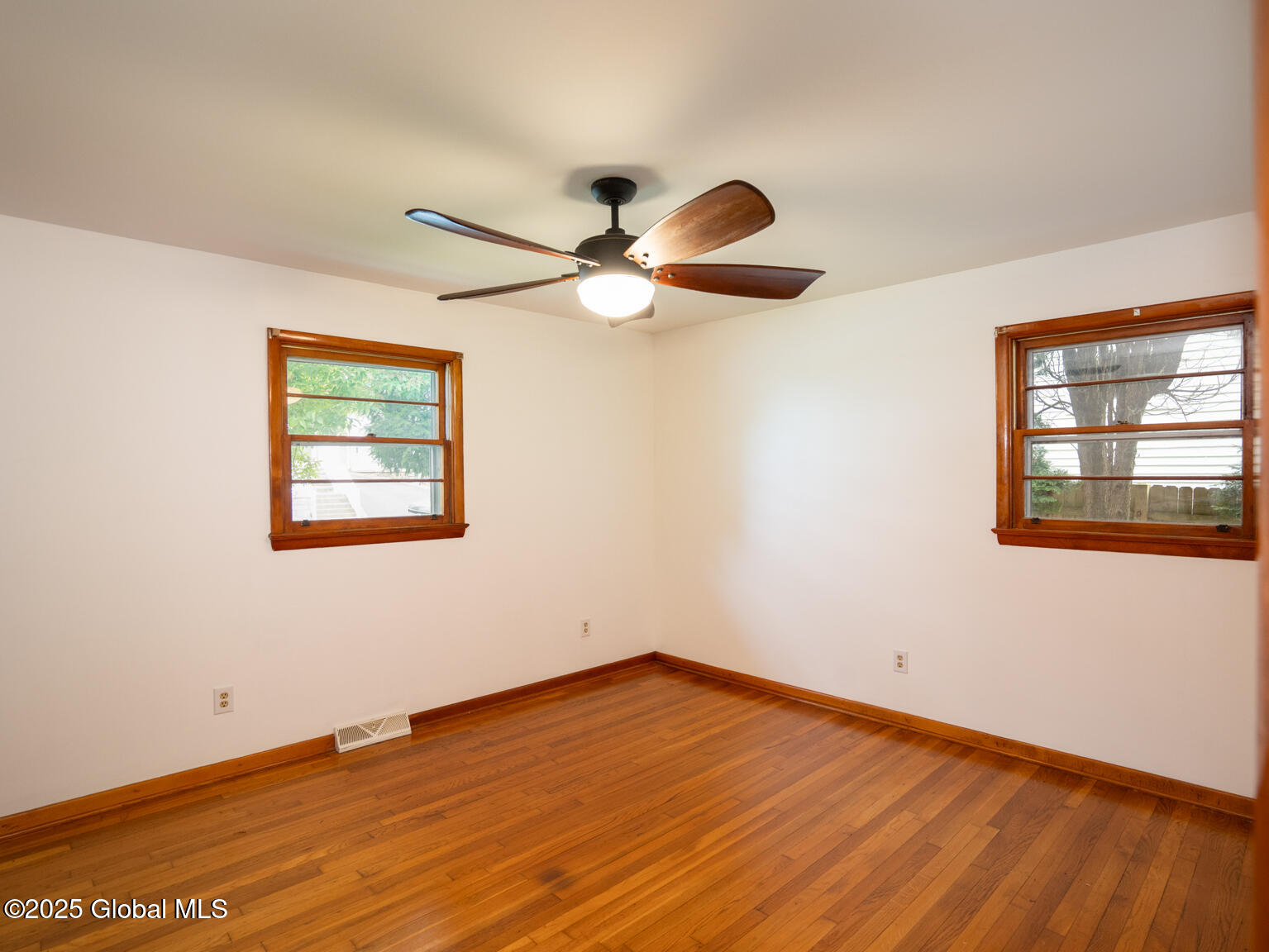 240 S Main Street, Mechanicville, New York image 9
