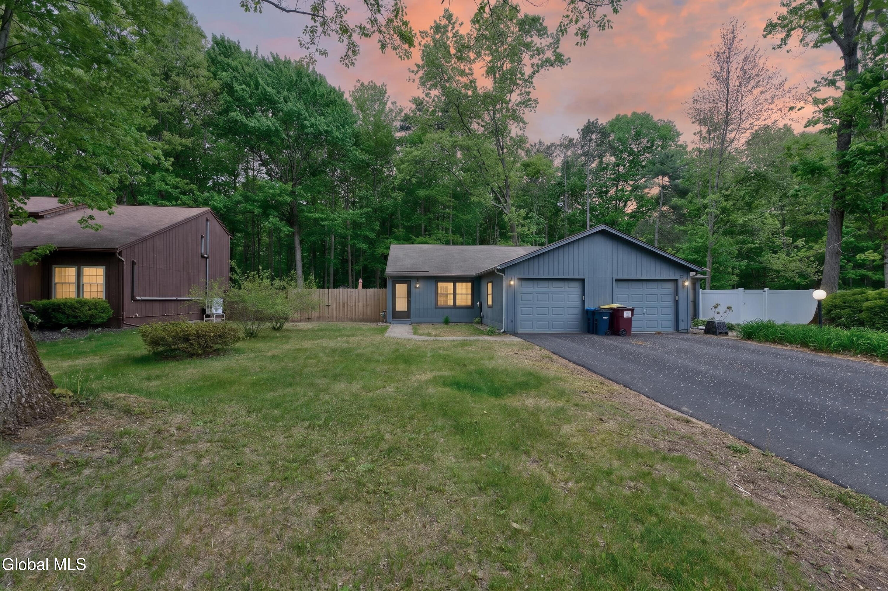85 Wake Robin Road