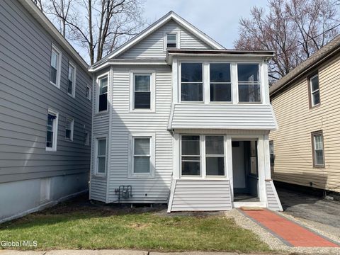 Multifamily For Sale - 885 Yorkston Street<br/> Schenectady County, Schenectady, NY 12303