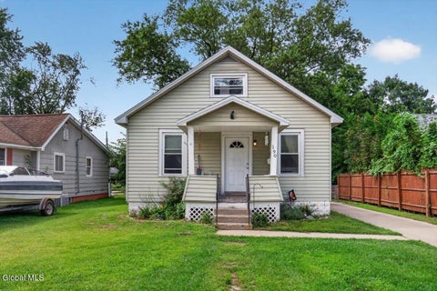 Homes For Sale - 190 Greenlawn Avenue<br/> Schenectady, NY 12306