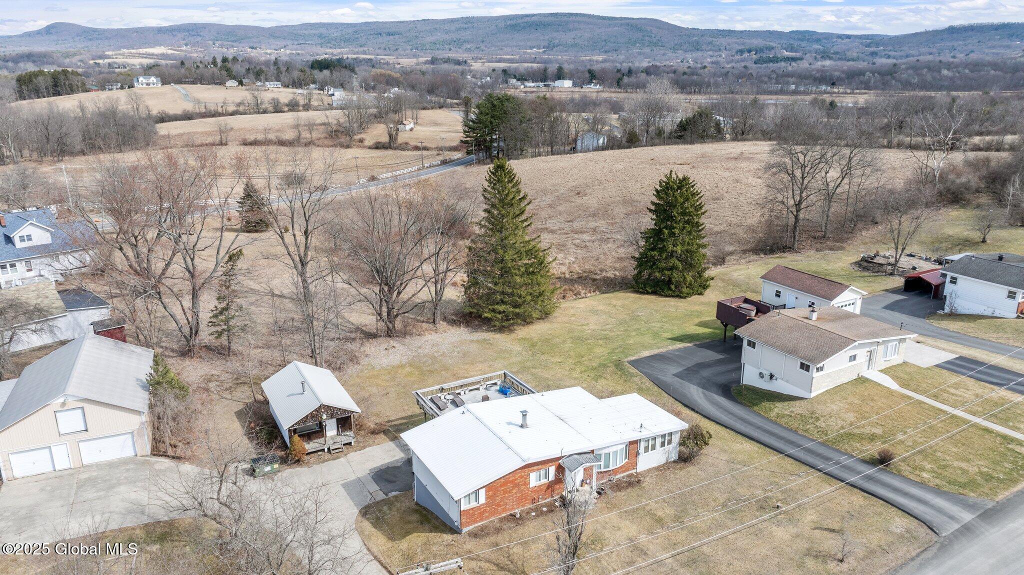 29 Abbott Drive, Poestenkill, New York image 3