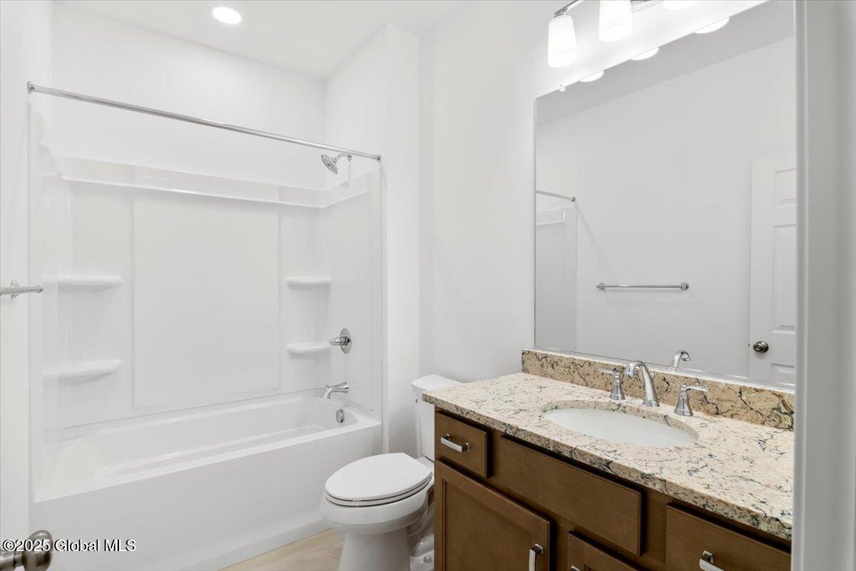 36 Wellington Court, Clifton Park, New York image 14