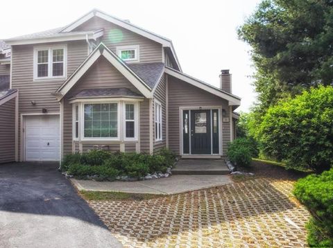 Photo of 76 Kaydeross Park Road, Saratoga Springs, NY 12866 (MLS # 202523848)