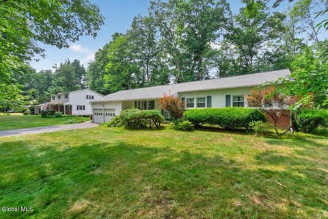Photo of 15 Secada Drive, Clifton Park, NY 12065 (MLS # 202622847)