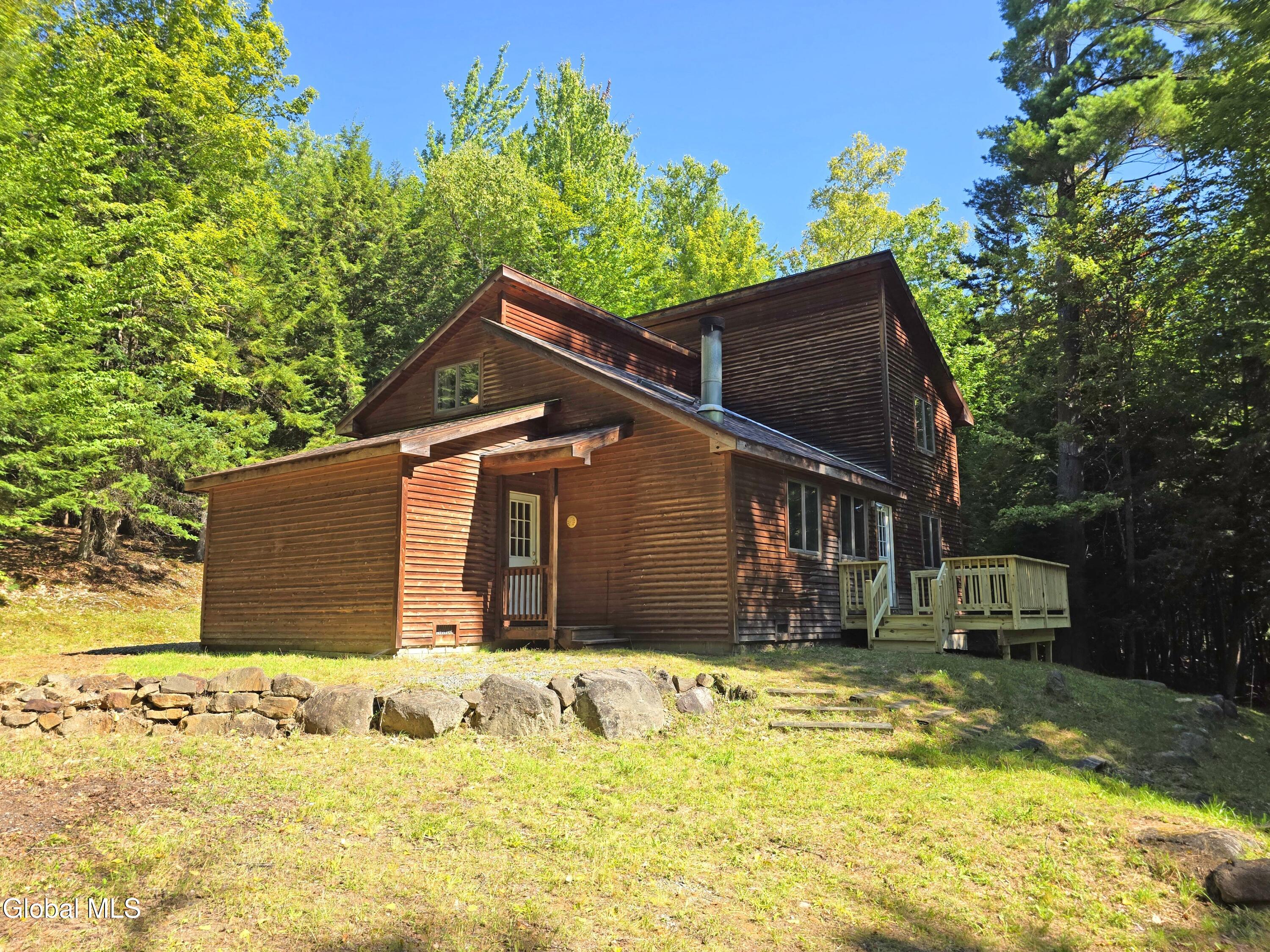 76 Iroquois Trail
