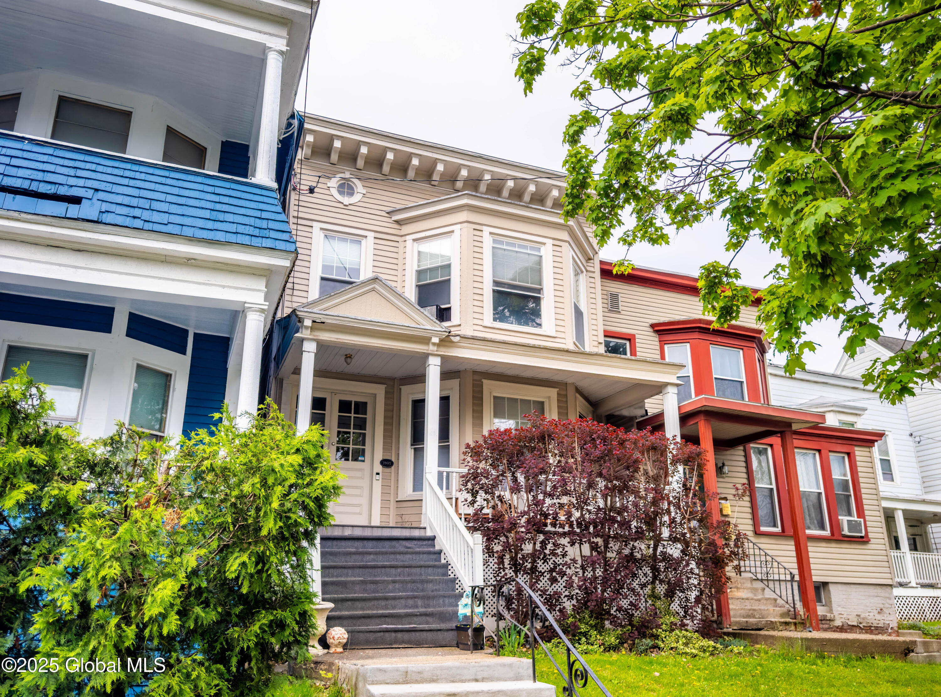 294 Western Avenue, Albany, New York image 1