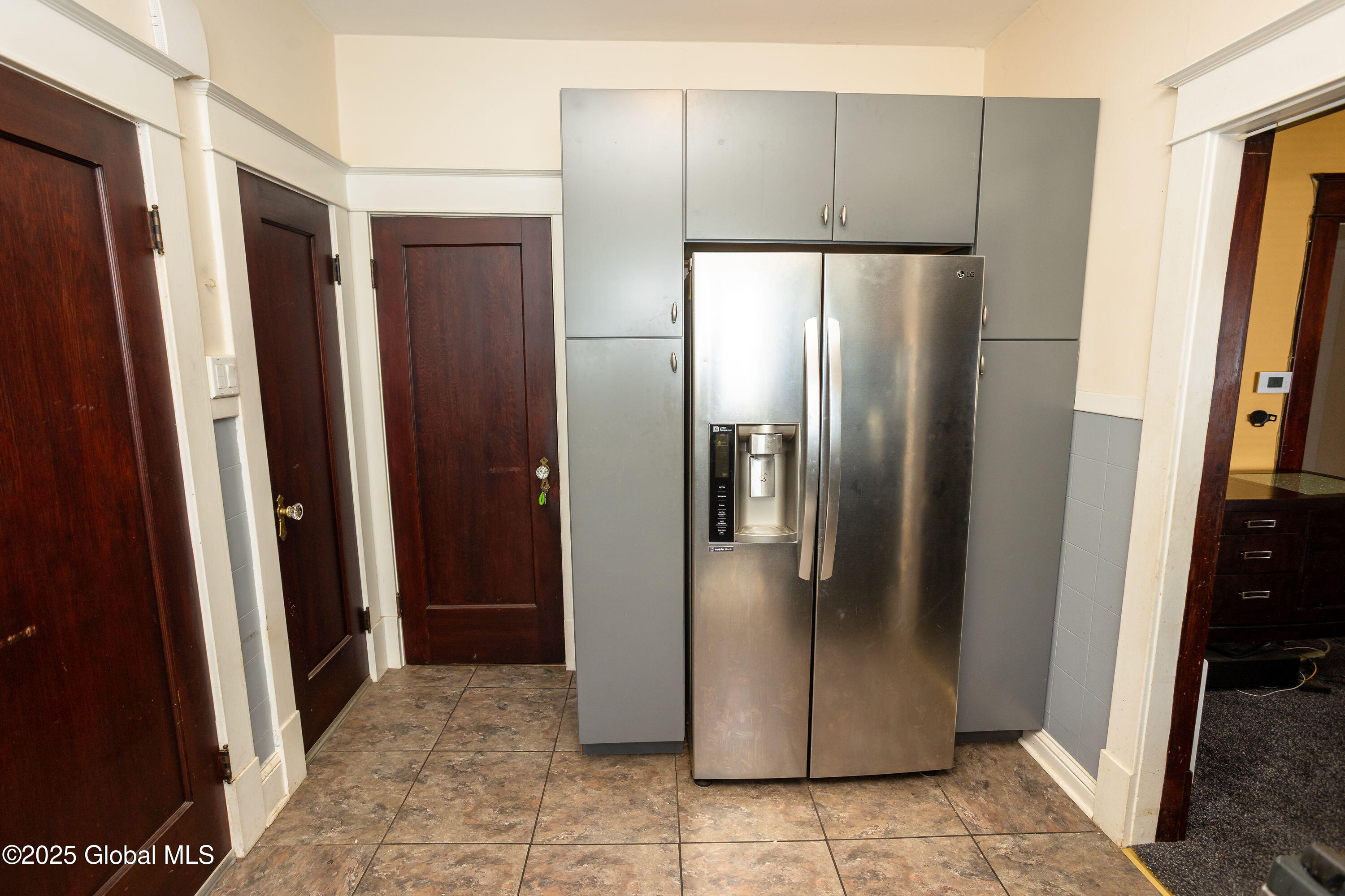 43 Holmes Court, Albany, New York image 8
