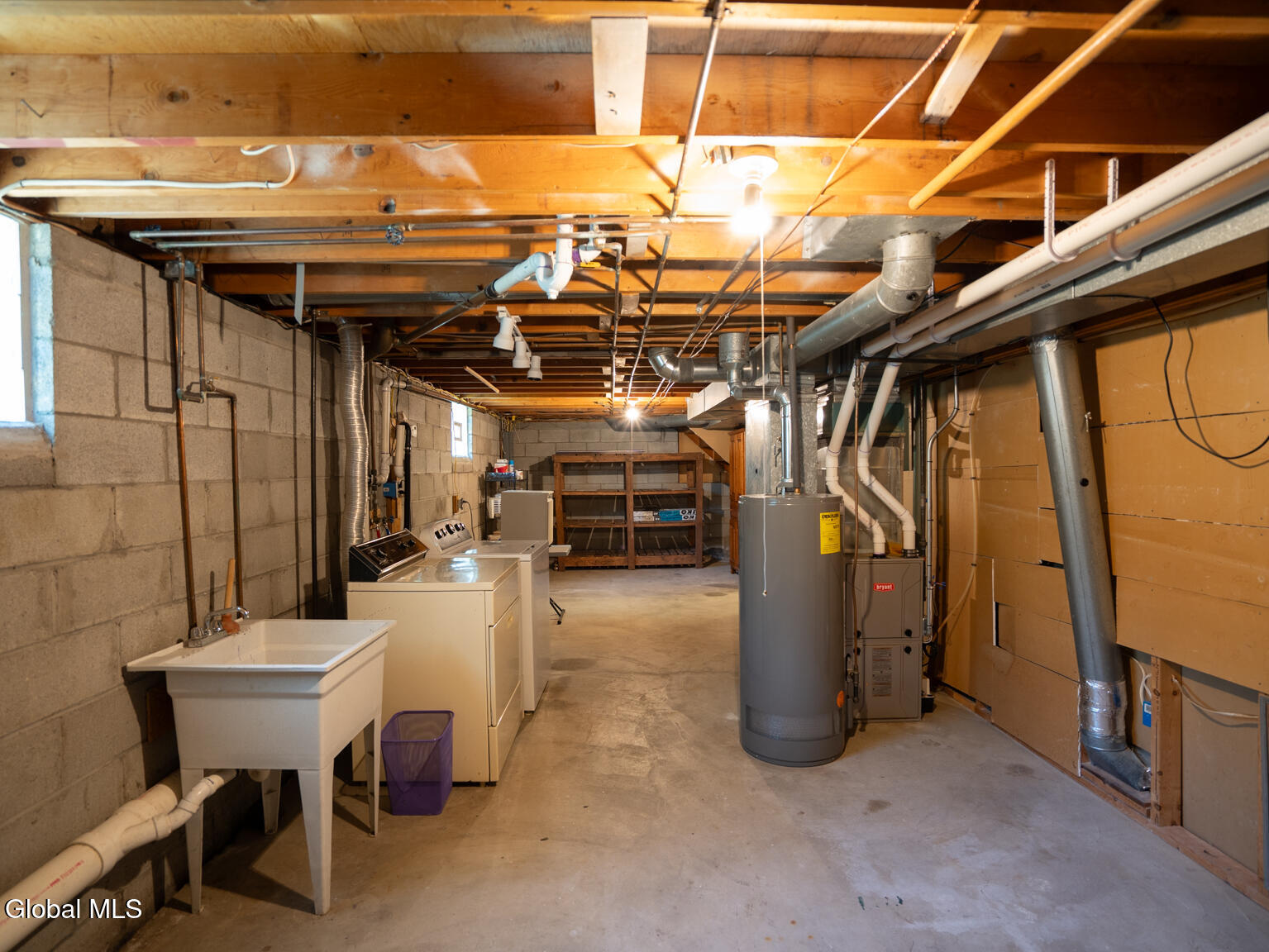 Schenectady, New York 12303, United States, 3 Bedrooms Bedrooms, ,1 BathroomBathrooms,Residential,Contingent,185980