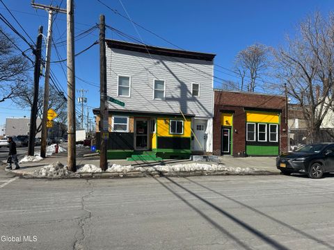 Photo of 77 N Lake Avenue, Albany, NY 12206 (MLS # 202612909)