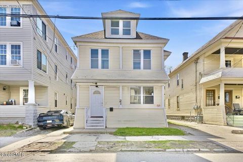 Photo of 21 Hawk Street, Schenectady, NY 12307 (MLS # 202615752)