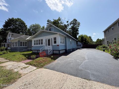 Photo of 844 Harrison Avenue, Schenectady, NY 12306 (MLS # 202621009)