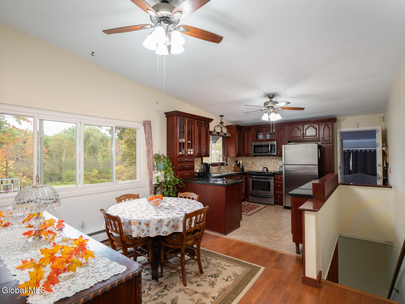 Troy, New York 12180, United States, 3 Bedrooms Bedrooms, ,2 BathroomsBathrooms,Residential,Active,227201