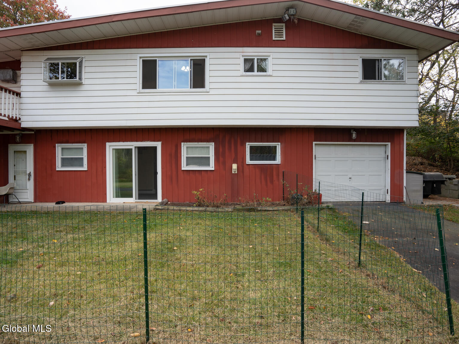 Troy, New York 12180, United States, 3 Bedrooms Bedrooms, ,2 BathroomsBathrooms,Residential,Active,227201