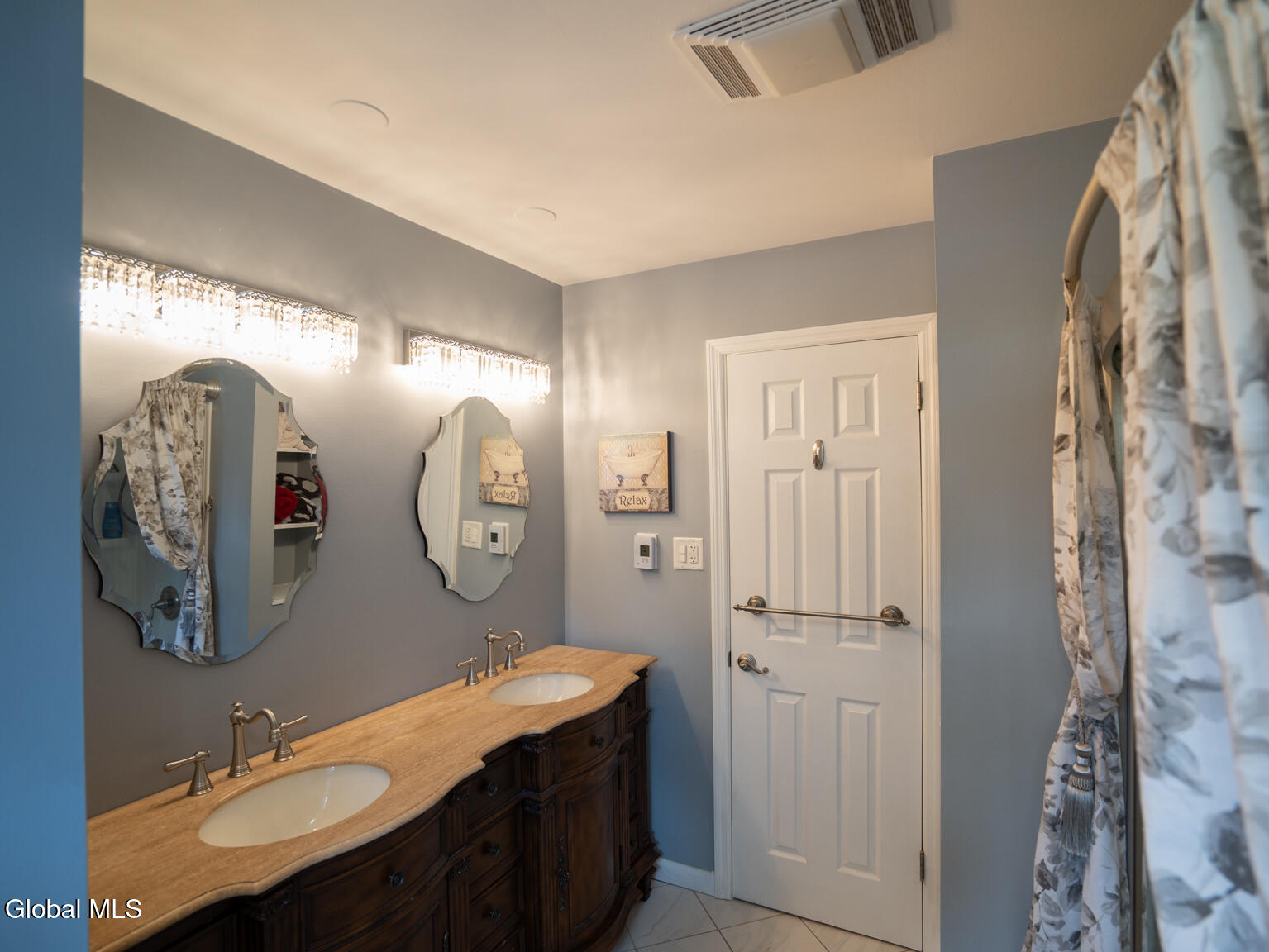 Troy, New York 12180, United States, 3 Bedrooms Bedrooms, ,2 BathroomsBathrooms,Residential,Active,227201