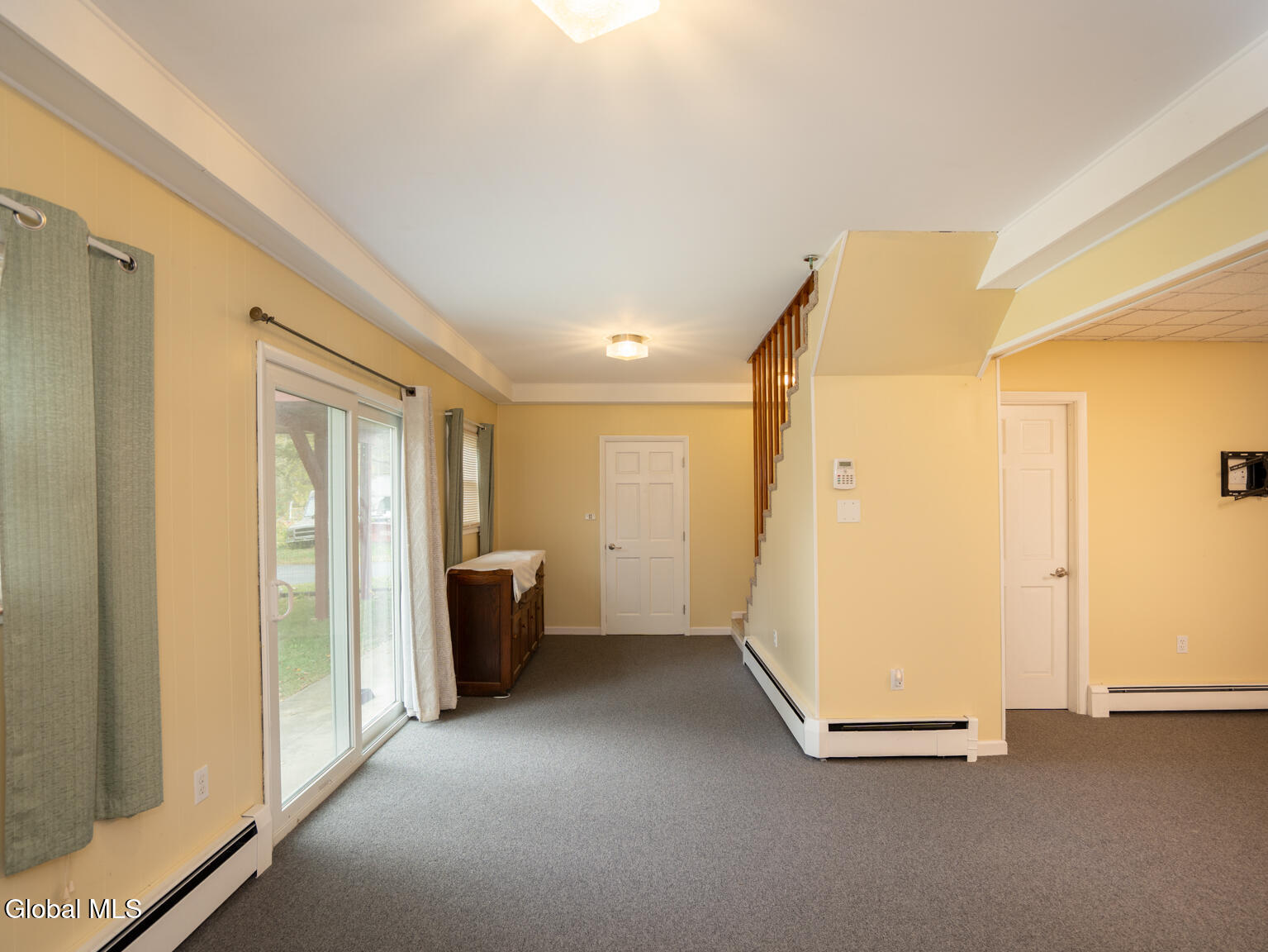 Troy, New York 12180, United States, 3 Bedrooms Bedrooms, ,2 BathroomsBathrooms,Residential,Active,227201