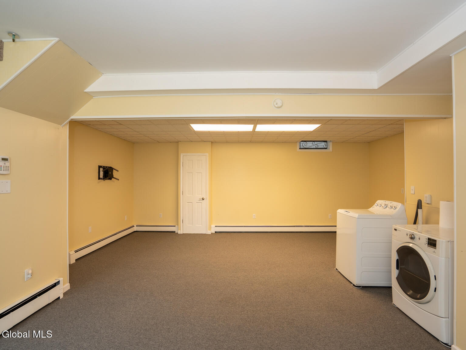 Troy, New York 12180, United States, 3 Bedrooms Bedrooms, ,2 BathroomsBathrooms,Residential,Active,227201