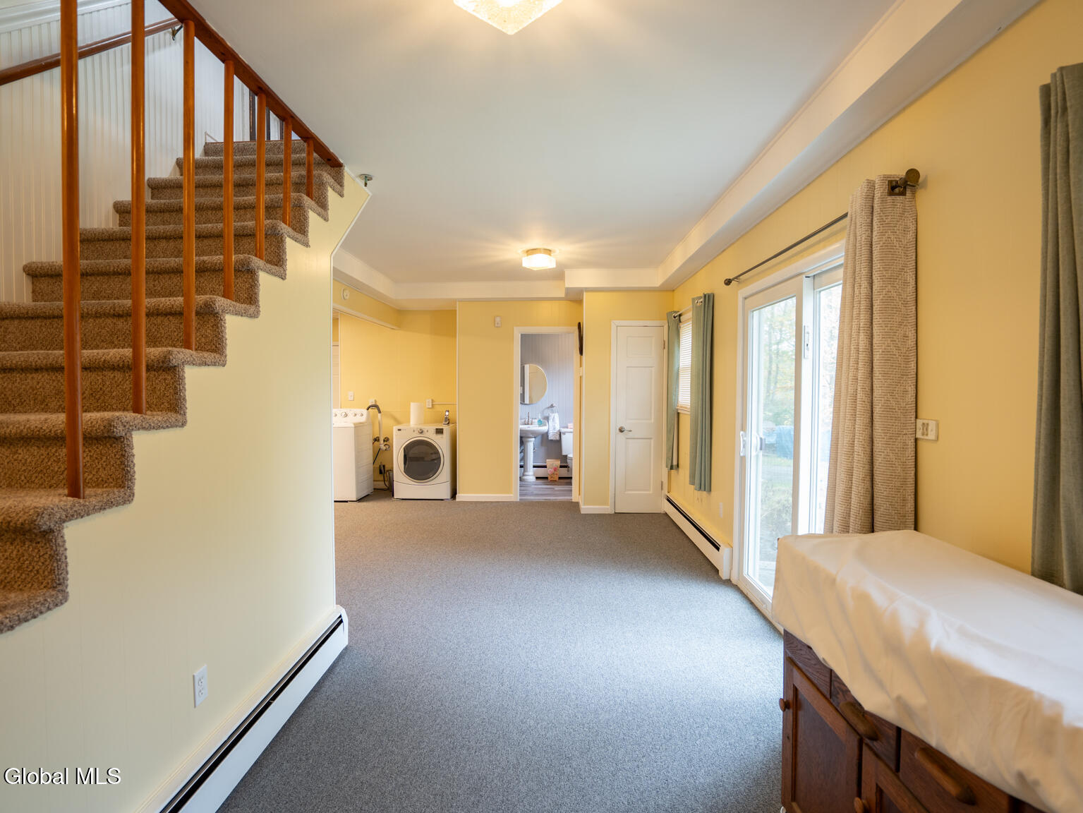 Troy, New York 12180, United States, 3 Bedrooms Bedrooms, ,2 BathroomsBathrooms,Residential,Active,227201