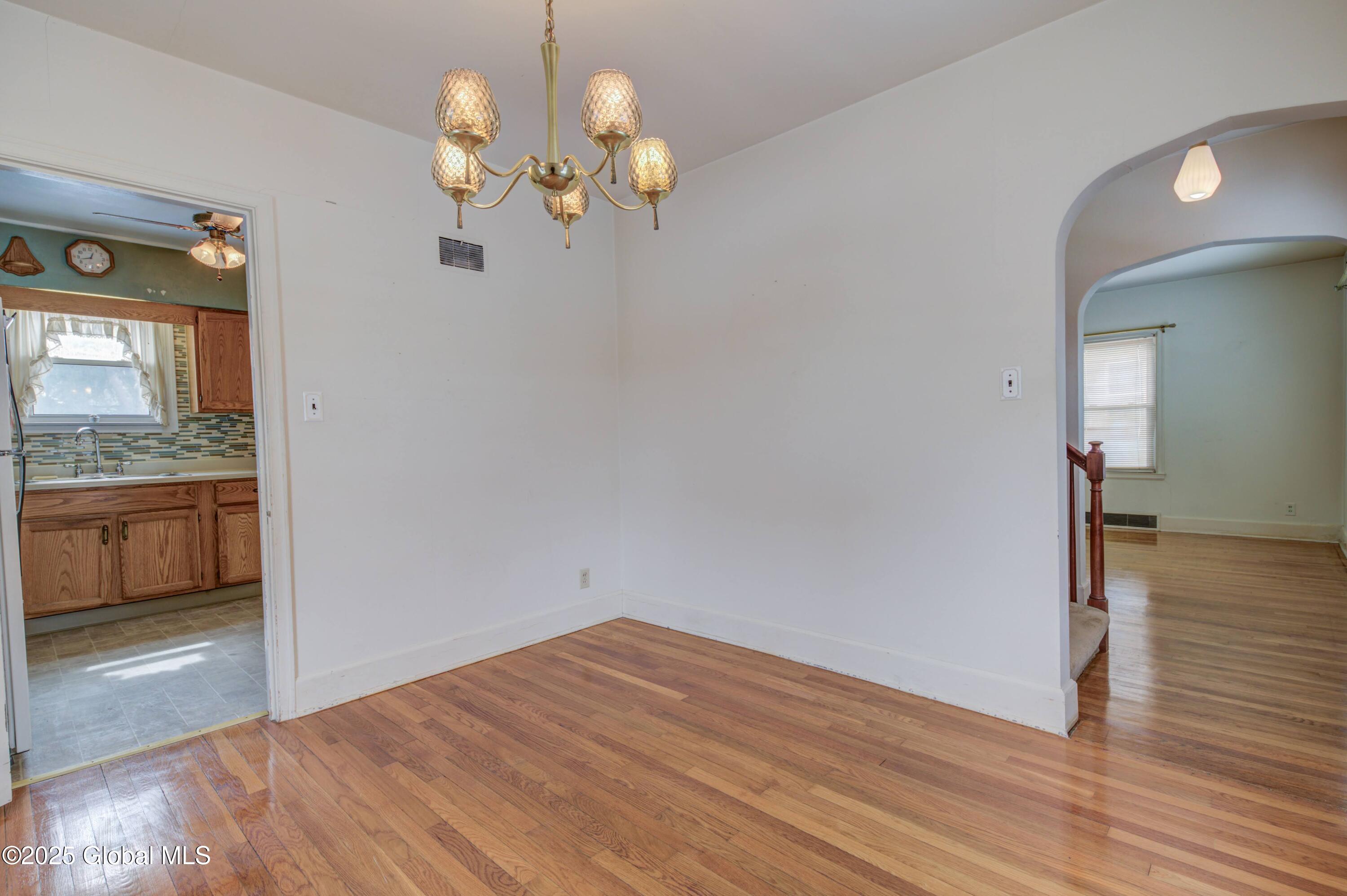 40 Newman Street, Gloversville, New York image 8