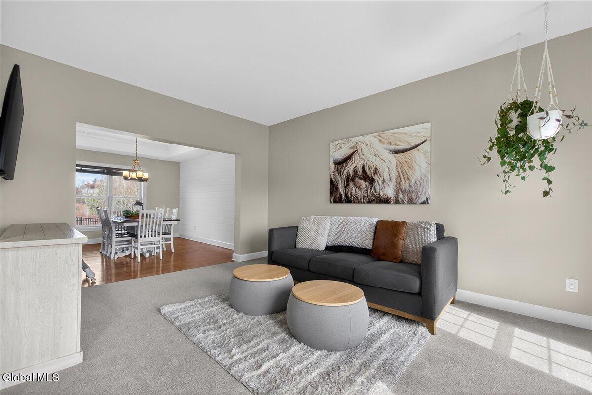 7 Rolling Hills Drive