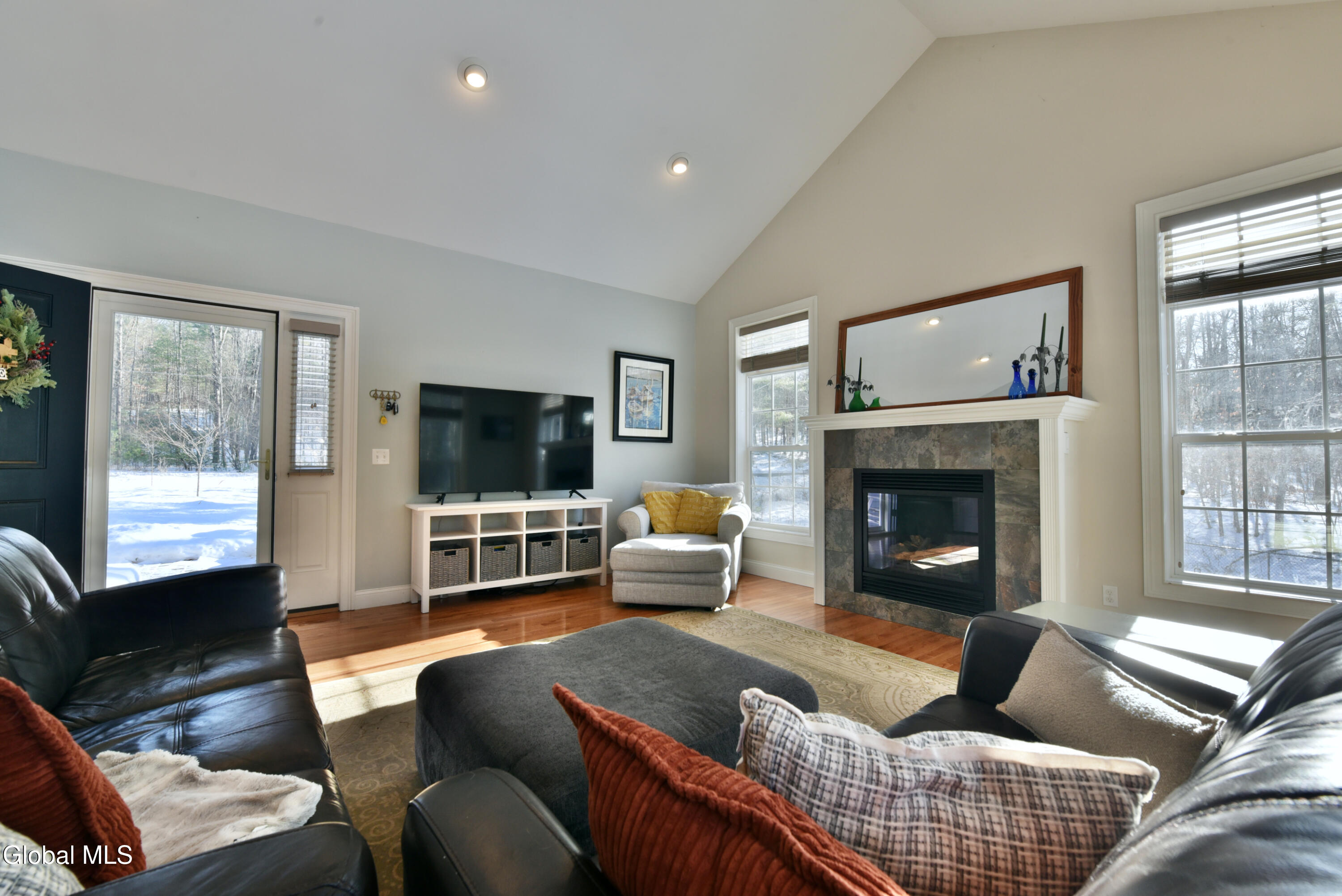 Saratoga Springs, New York 12866, United States, 3 Bedrooms Bedrooms, ,3 BathroomsBathrooms,Residential,Active,257506