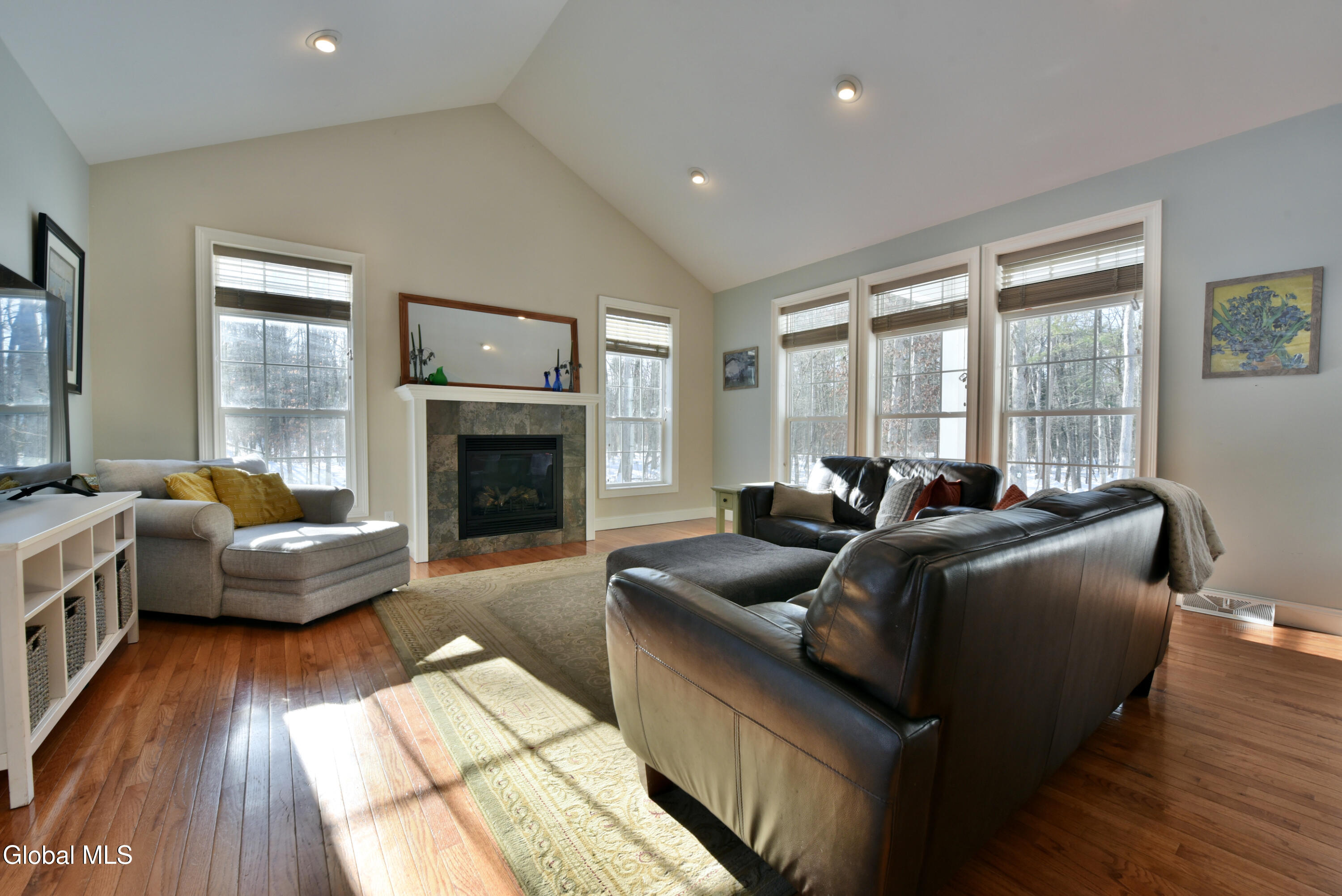 Saratoga Springs, New York 12866, United States, 3 Bedrooms Bedrooms, ,3 BathroomsBathrooms,Residential,Active,257506