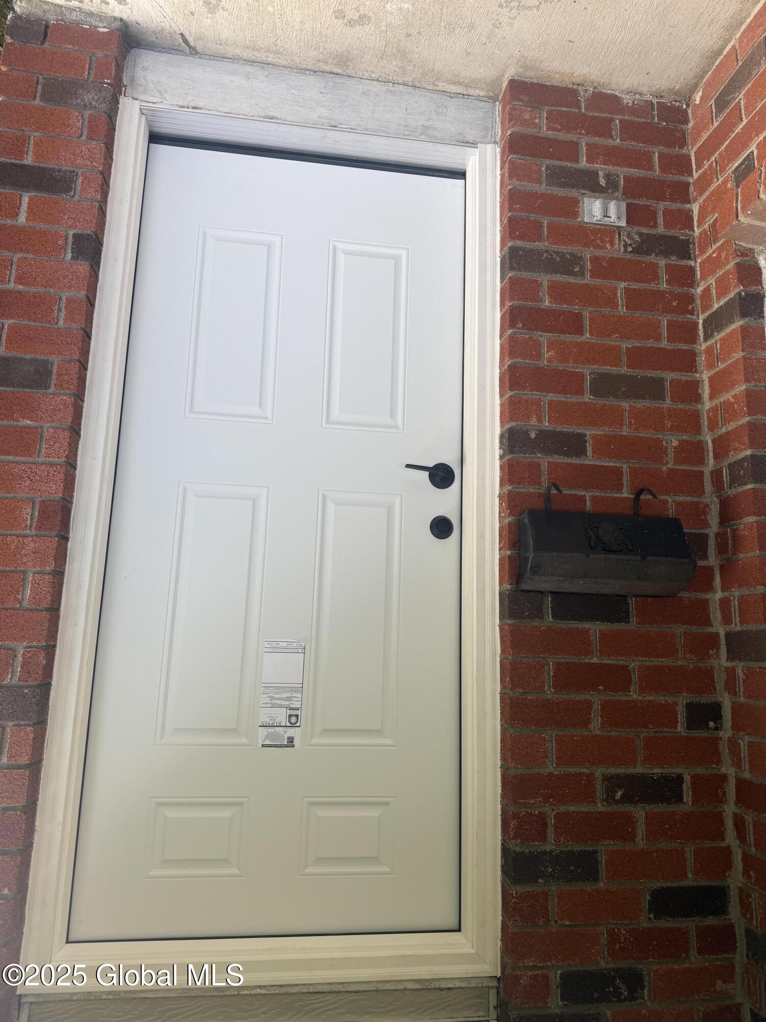 63 Ormond Street, Albany, New York image 6