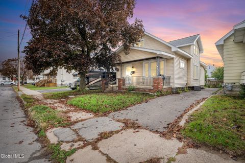 Photo of 1327 Dewitt Street, Schenectady, NY 12303 (MLS # 202527925)