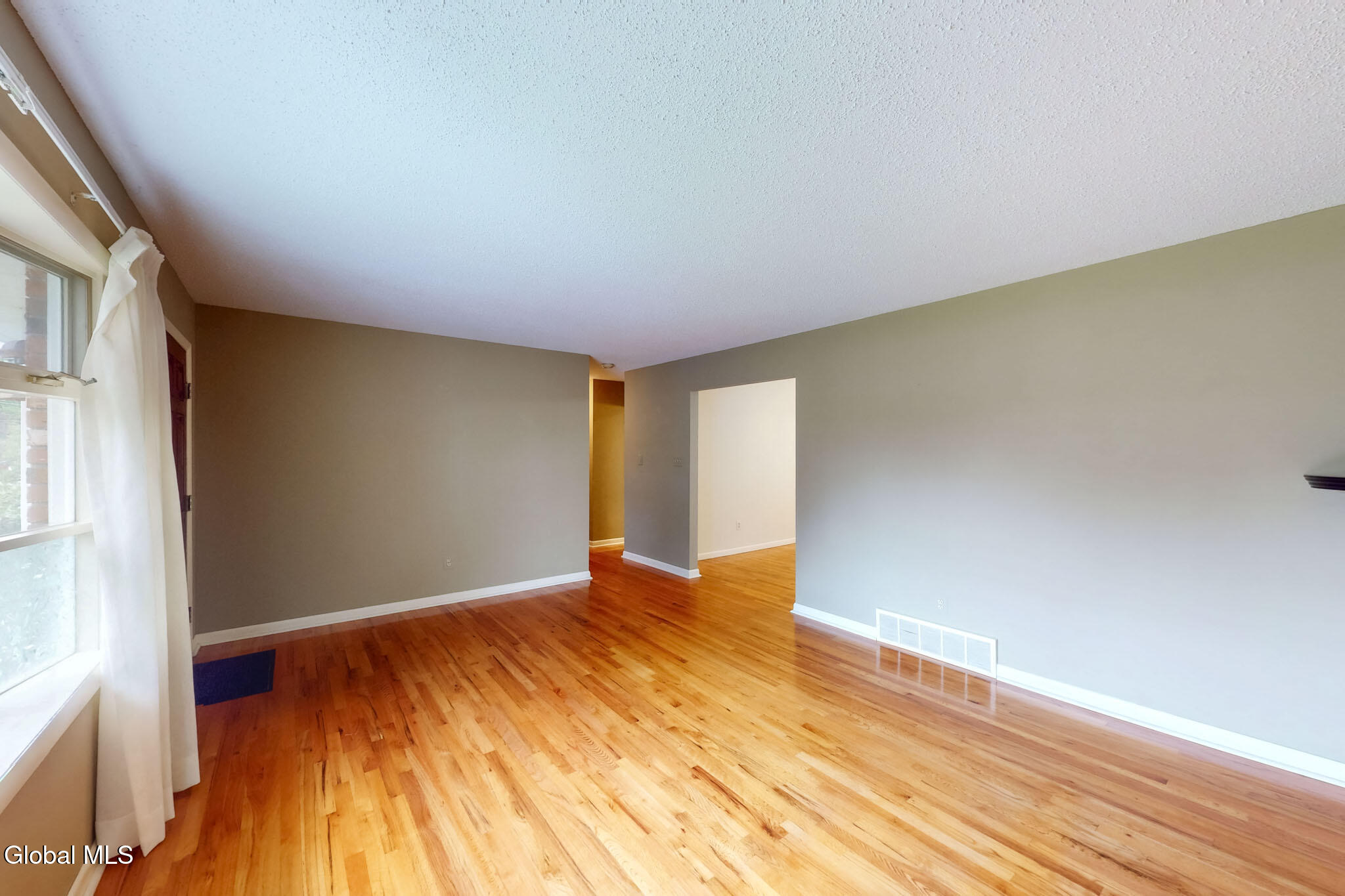 15 Woodside Court
