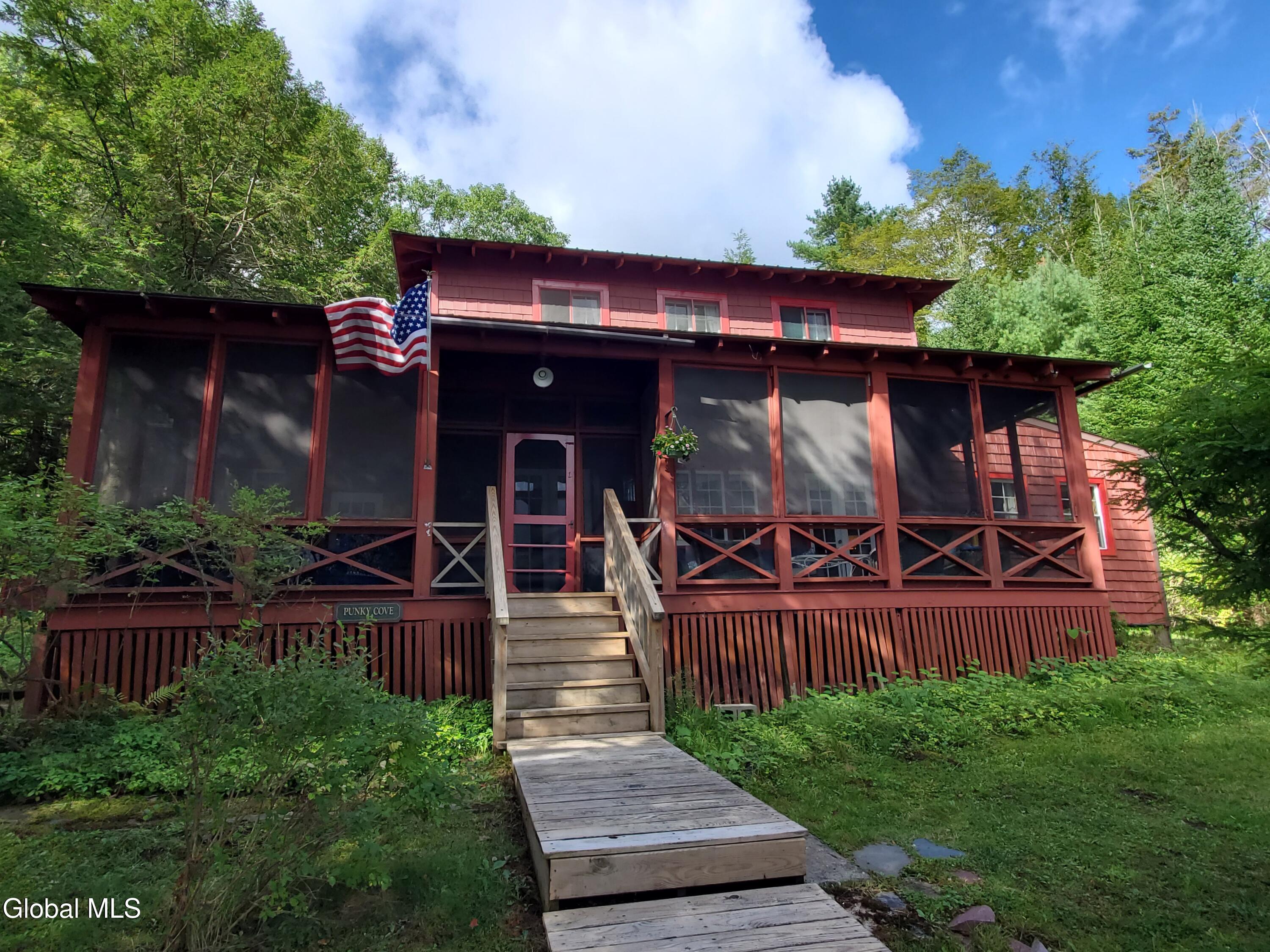 Caroga Lake, New York 12032, United States, 5 Bedrooms Bedrooms, ,3 BathroomsBathrooms,Residential,Active,212023