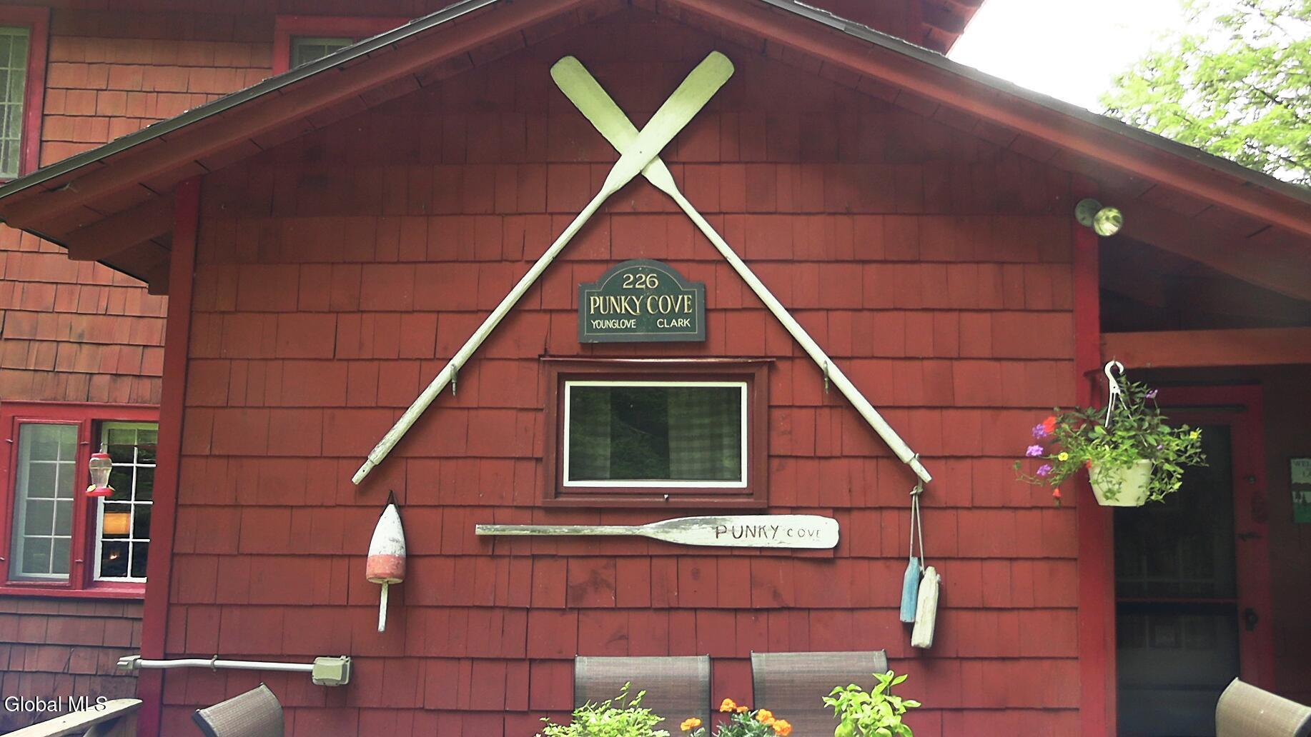 Caroga Lake, New York 12032, United States, 5 Bedrooms Bedrooms, ,3 BathroomsBathrooms,Residential,Active,212023